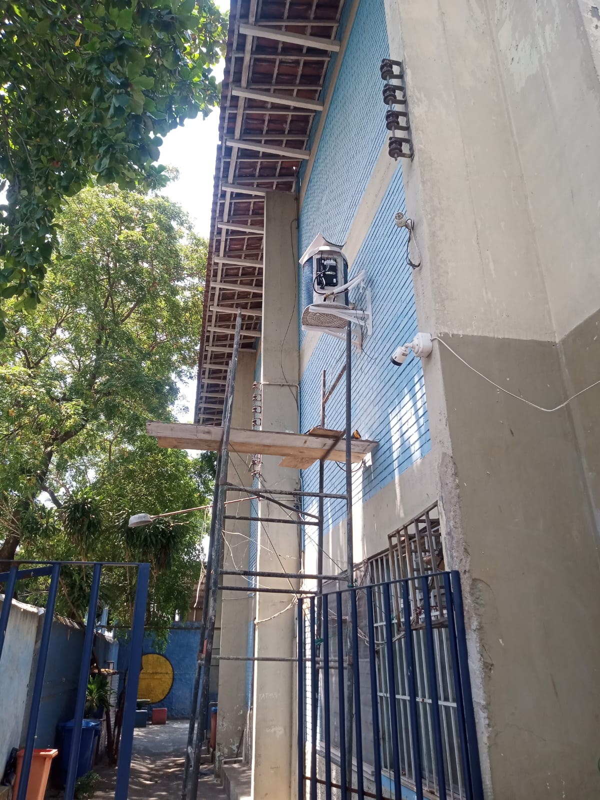 Detalhe de instalação de ar condicionado